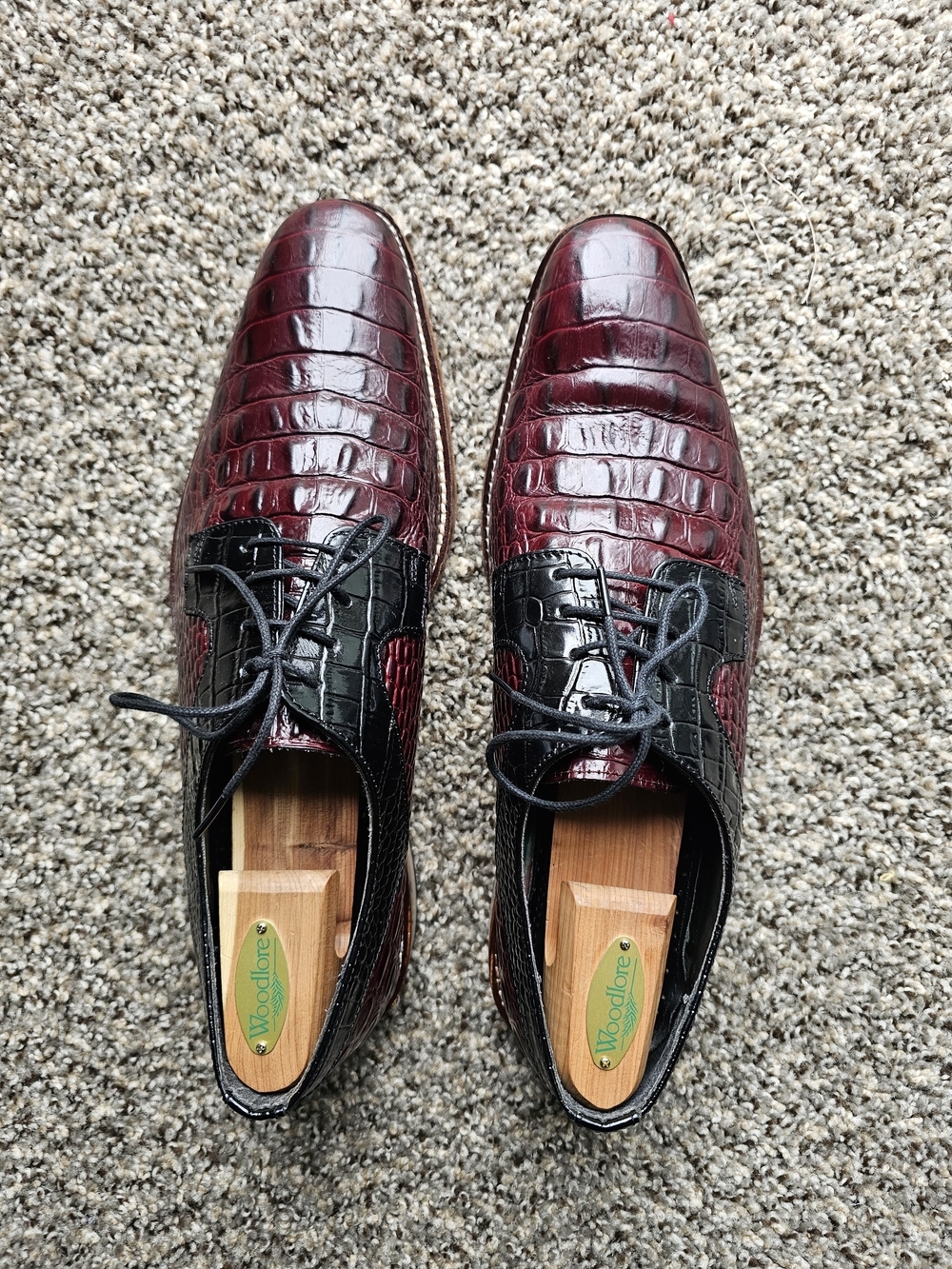 Stacy Adams slol memory foam  Burgundy and Black Croc-Embossed Men's Lace-Up